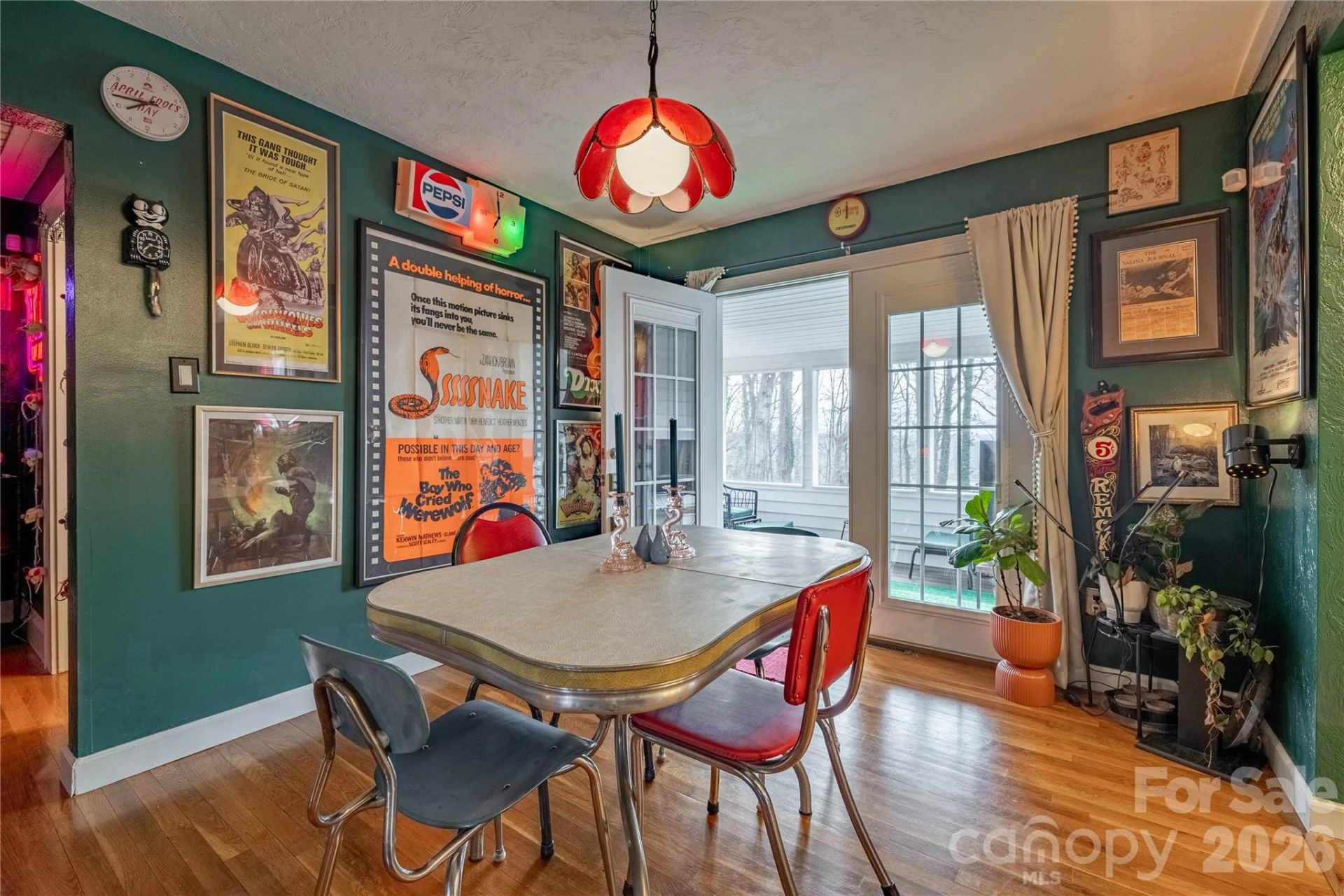200 Falls Street - Photo 6