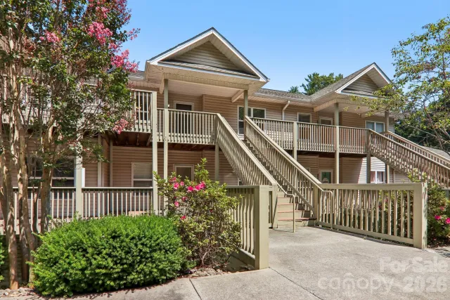 515 Carrington Place