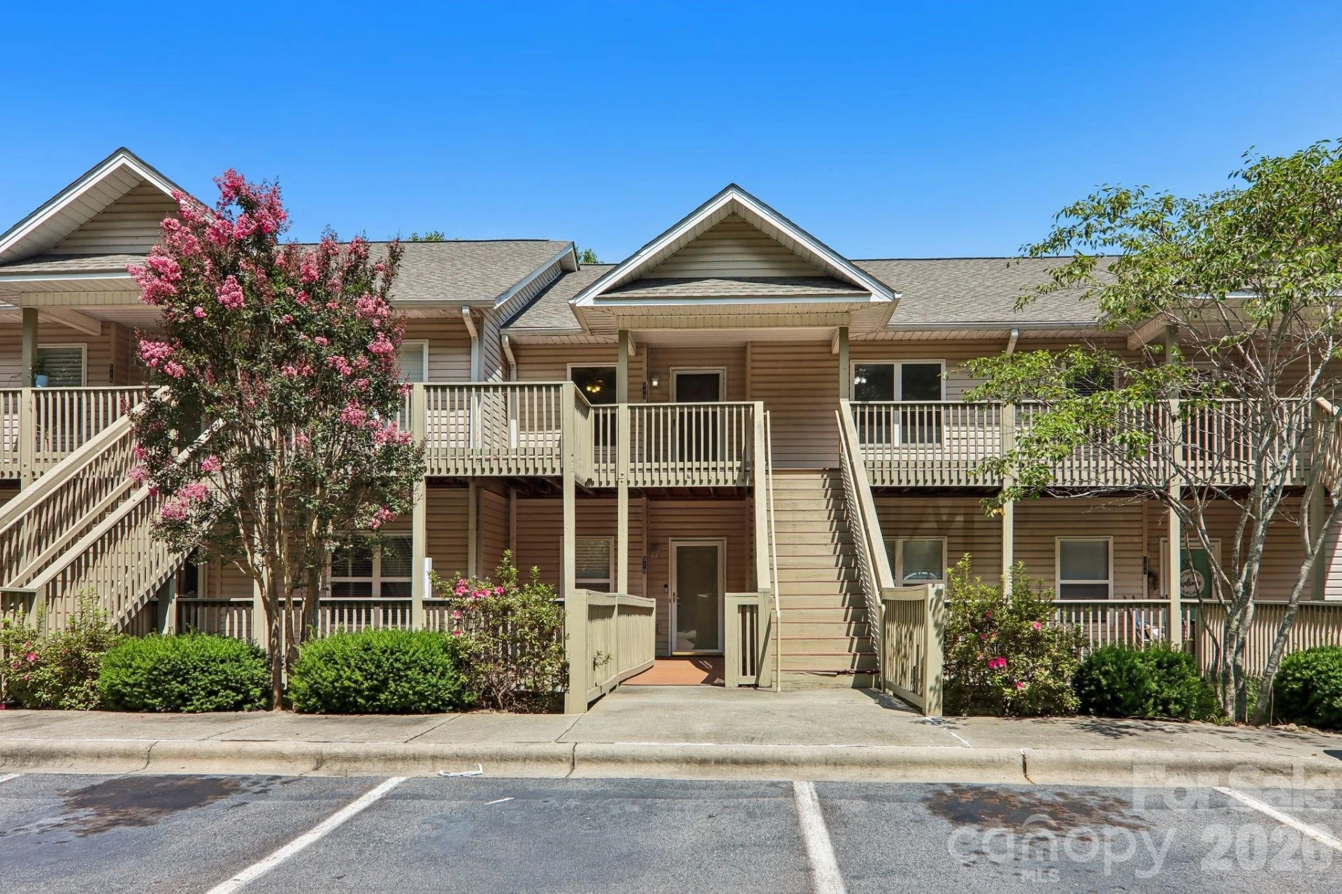 515 Carrington Place #515 - Photo 2
