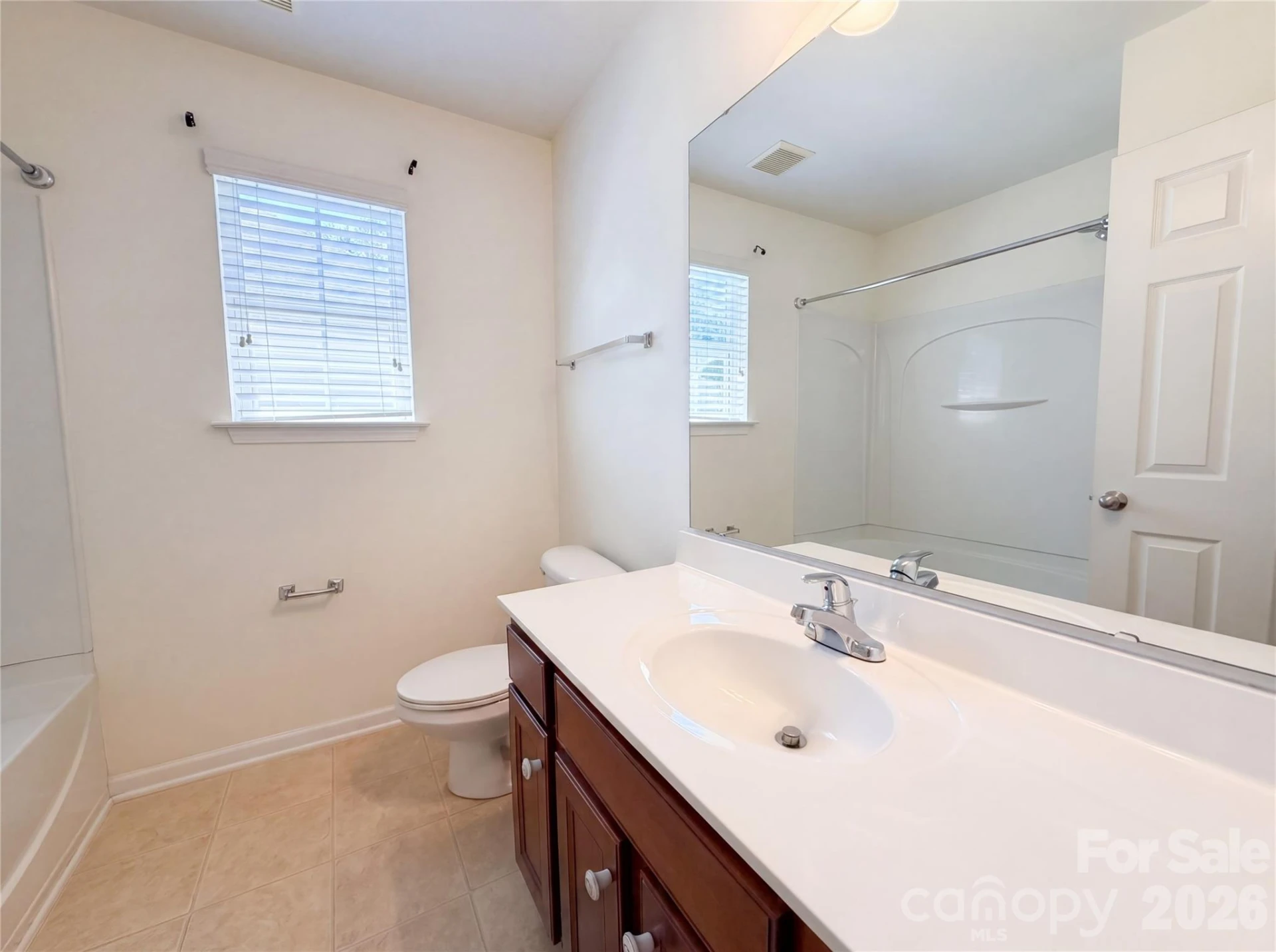10050 Montrose Drive - Photo 11