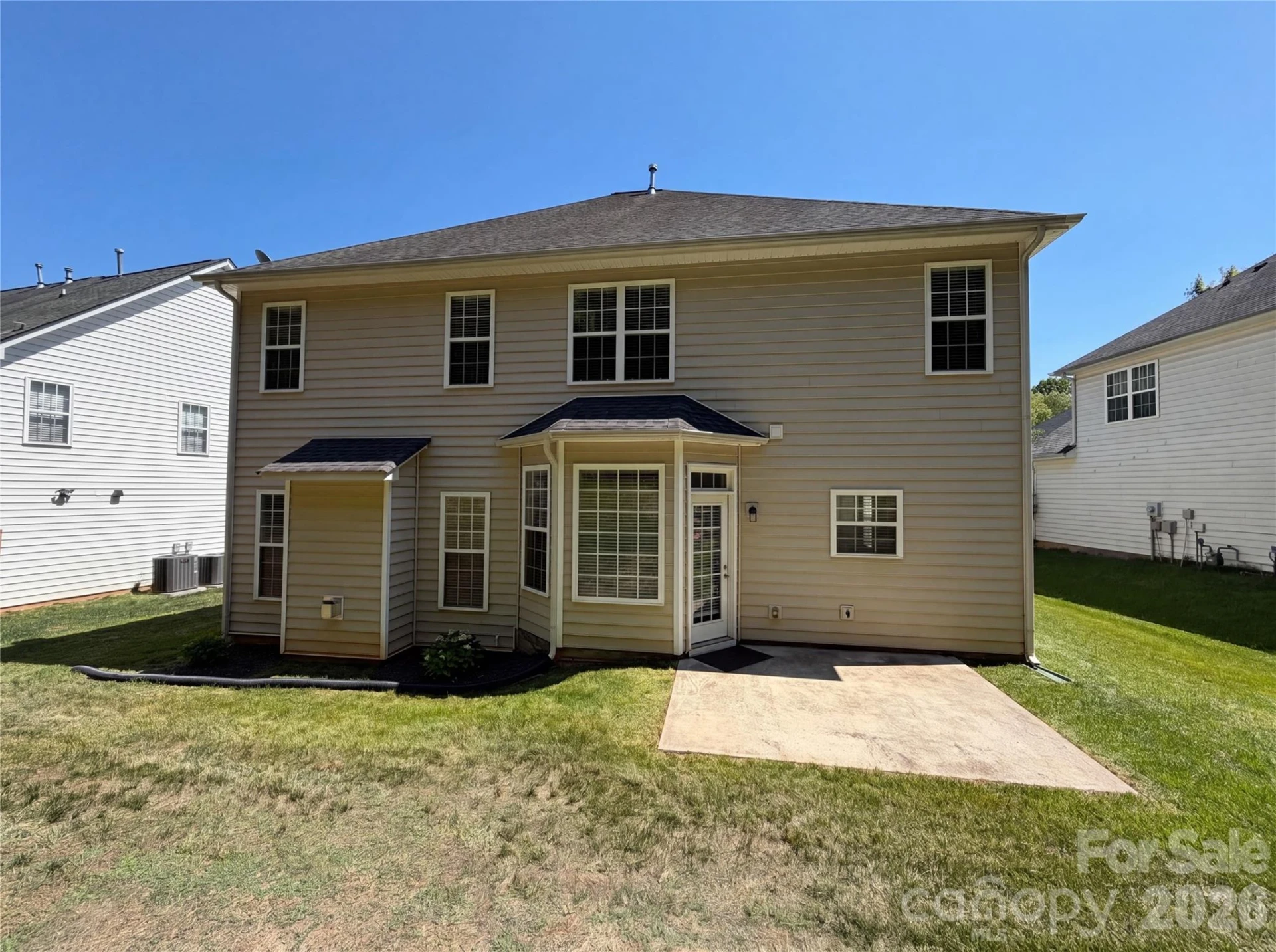 10050 Montrose Drive - Photo 5