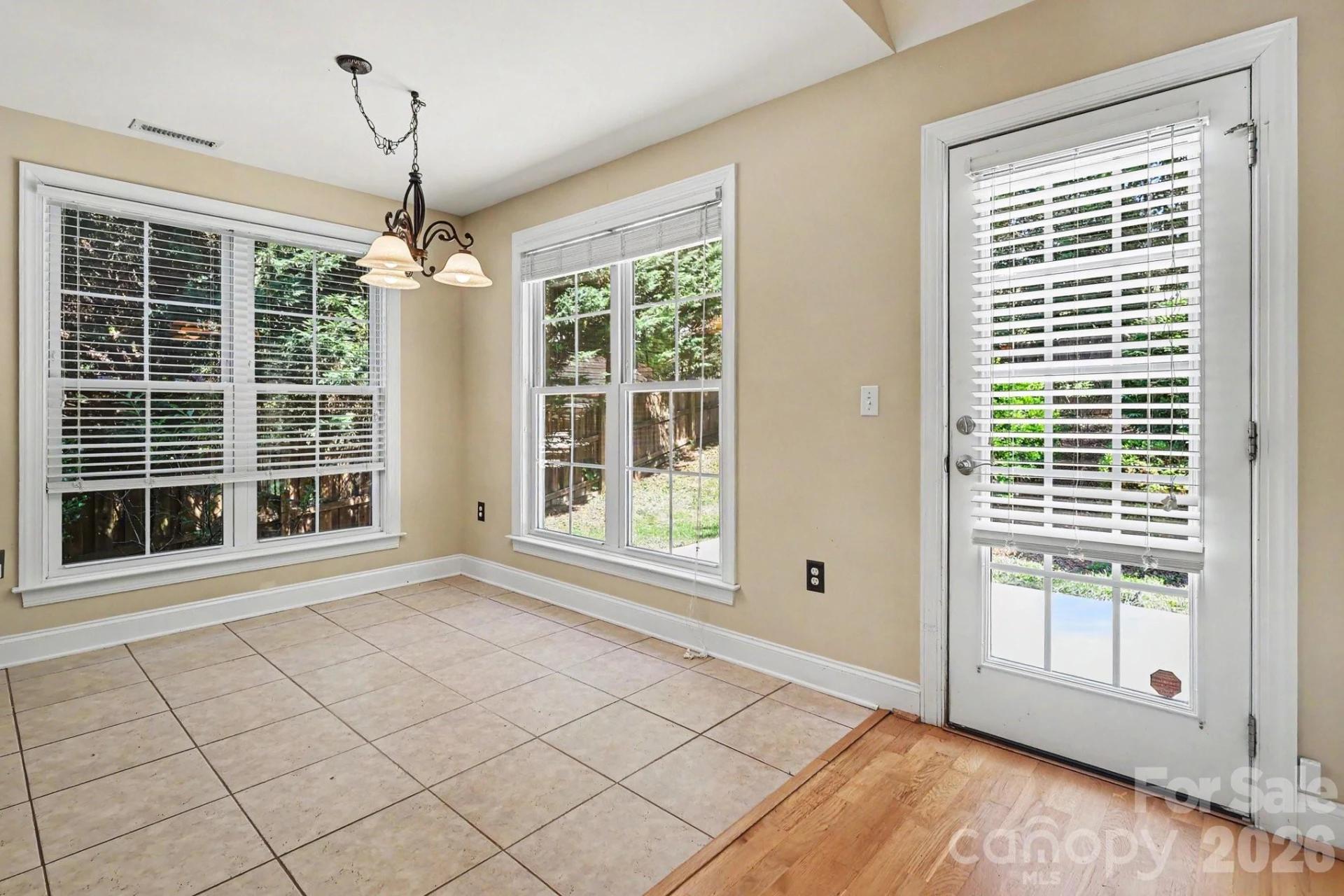 14 Halyn Lane - Photo 8