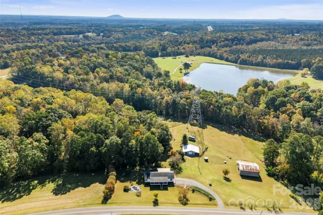 320 Huffstetler Lake Road, Dallas, NC, 28034