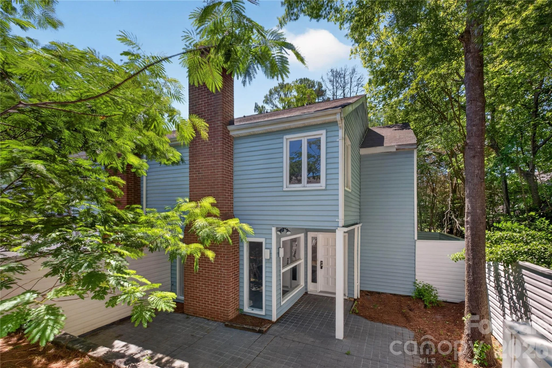 1610 Renard Ridge Road - Photo 2