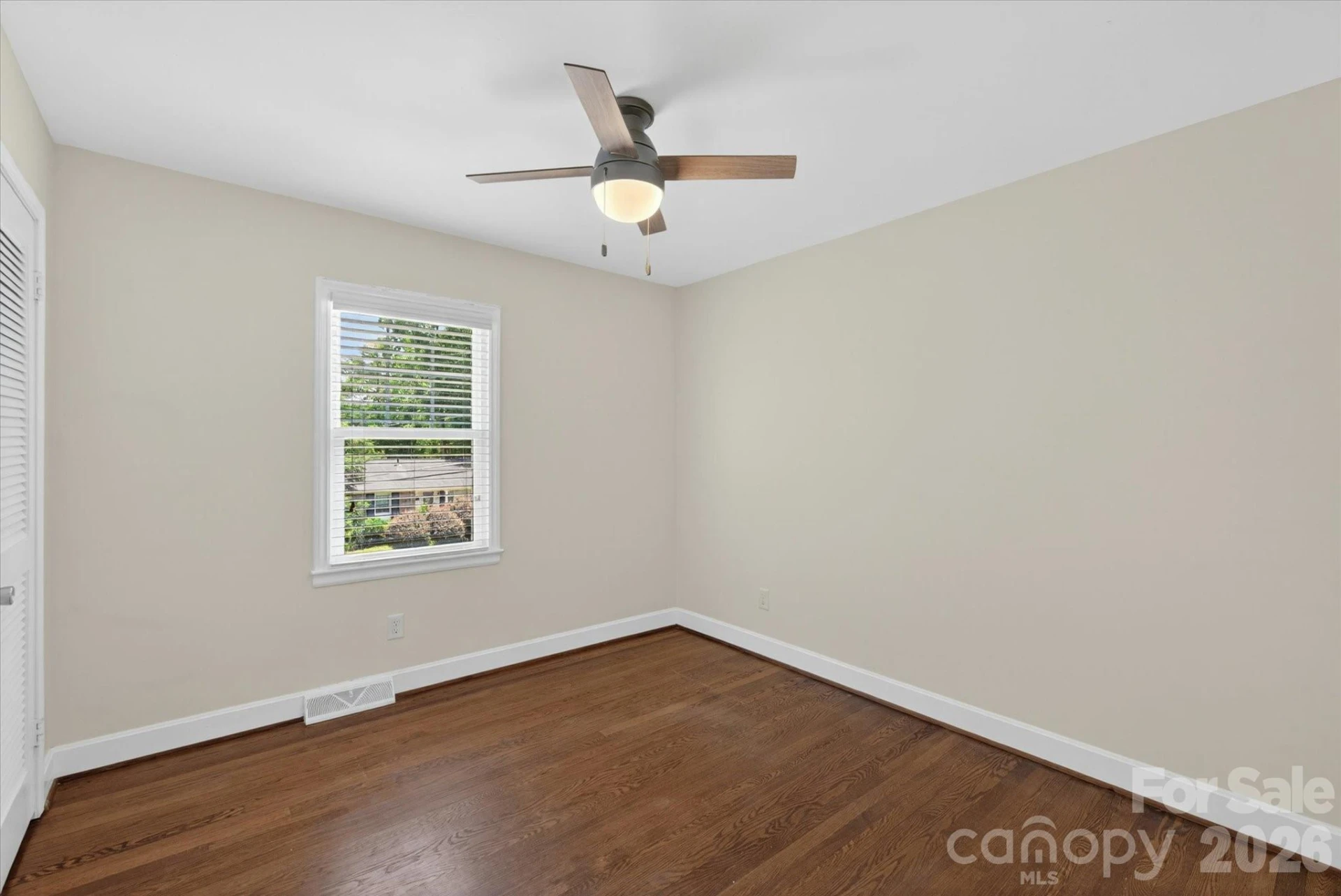 6912 Woodstock Drive - Photo 12