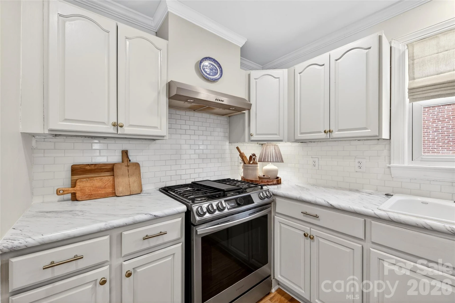 3910 Admiral Avenue - Photo 12