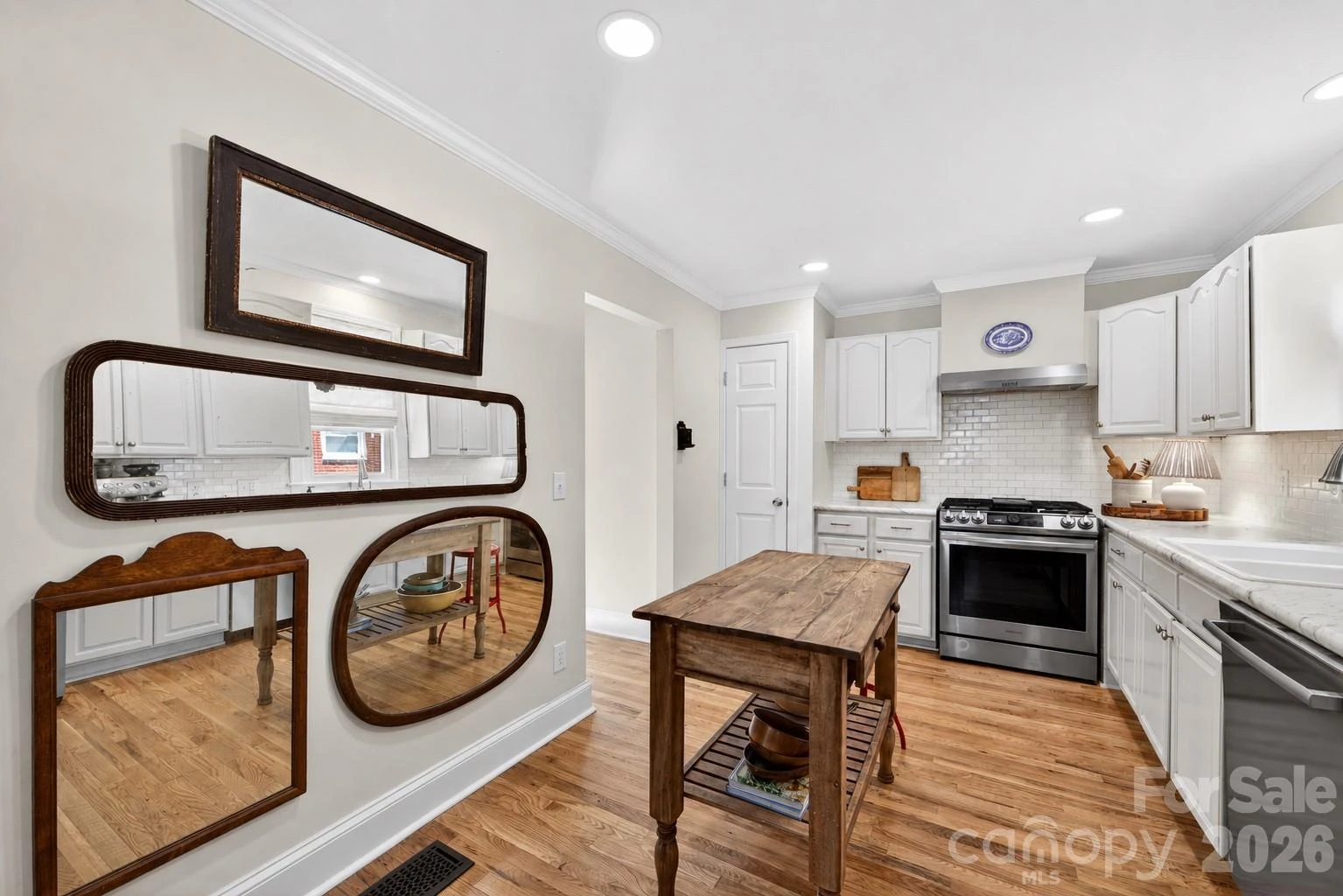 3910 Admiral Avenue - Photo 9