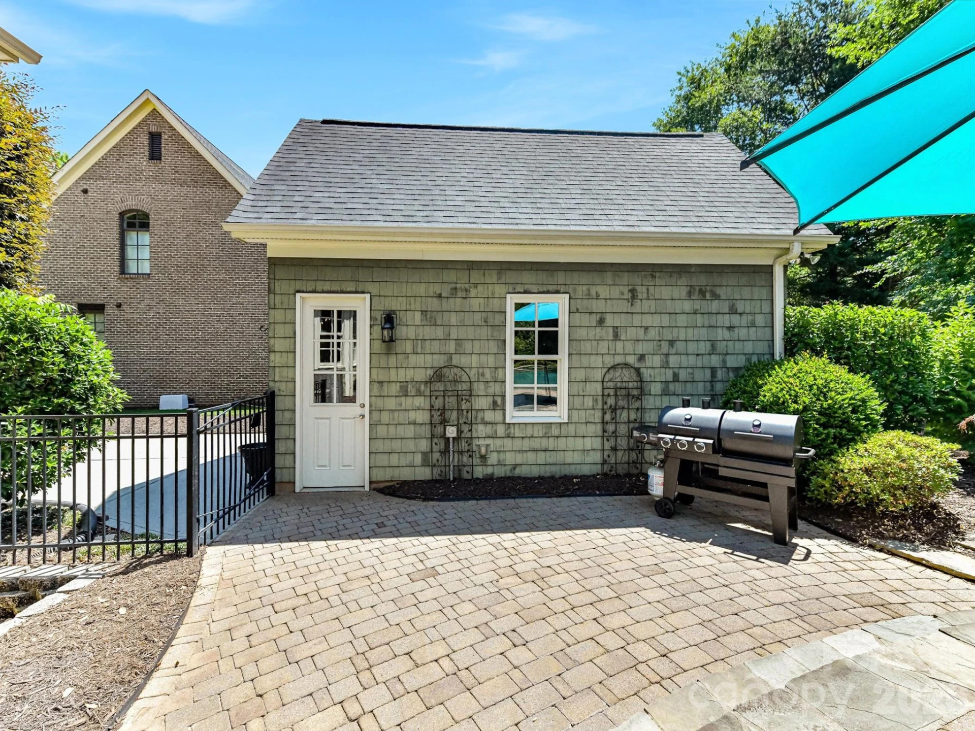 7805 Pemswood Street - Photo 36
