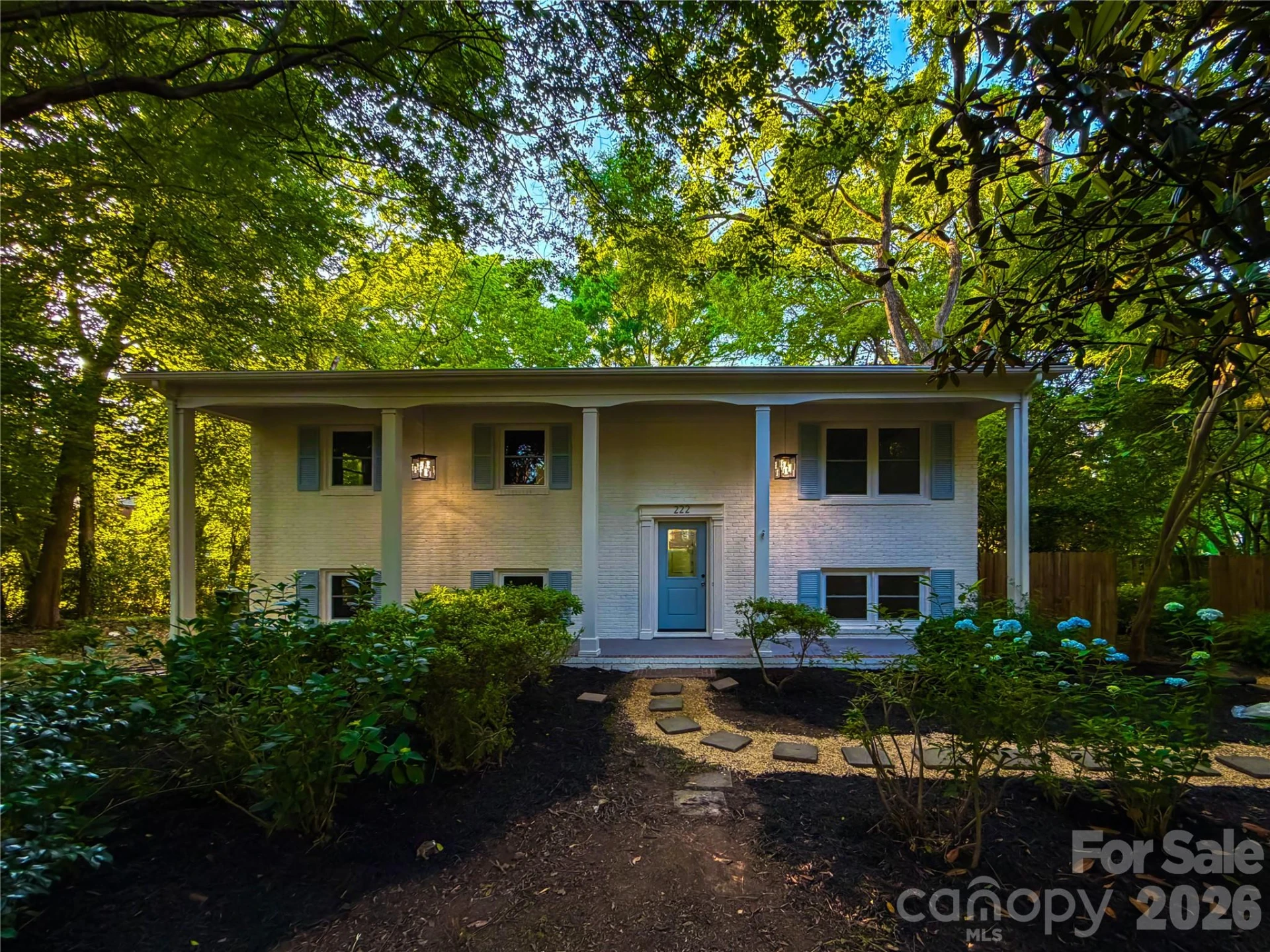 222 Sherwood Circle