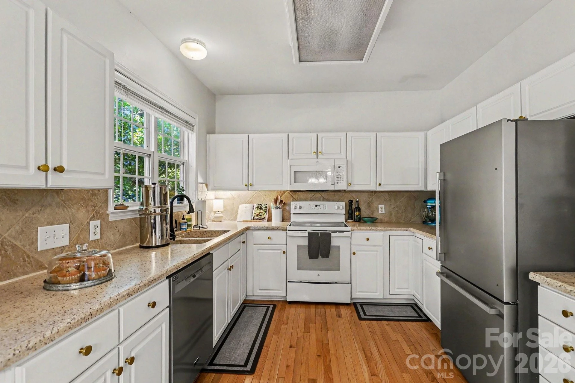 8120 Pelorus Lane - Photo 8