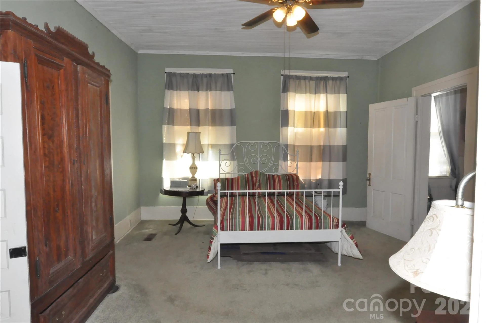 121 Hemphill Avenue - Photo 10