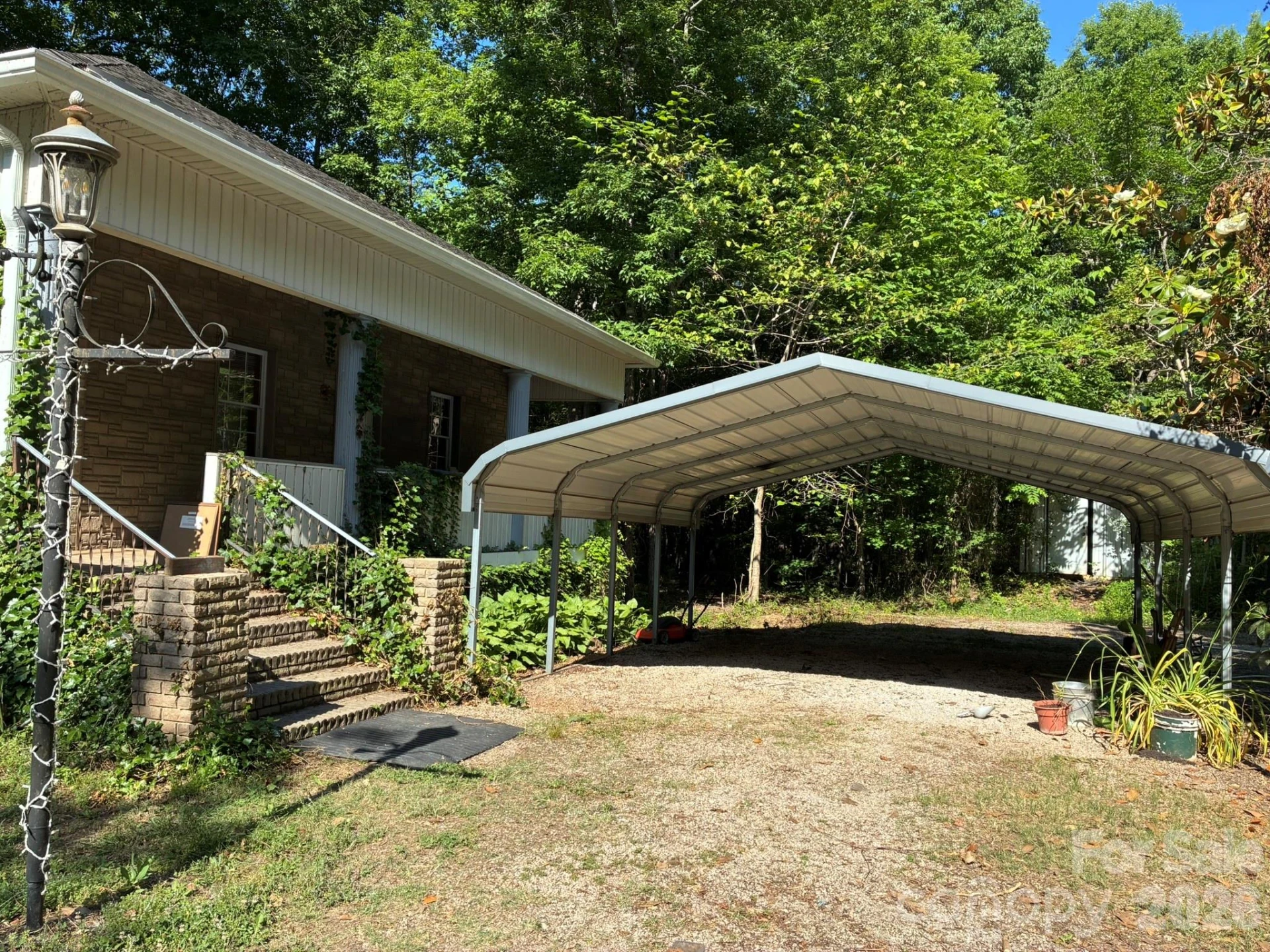 2051 Sutton Spring Road - Photo 5