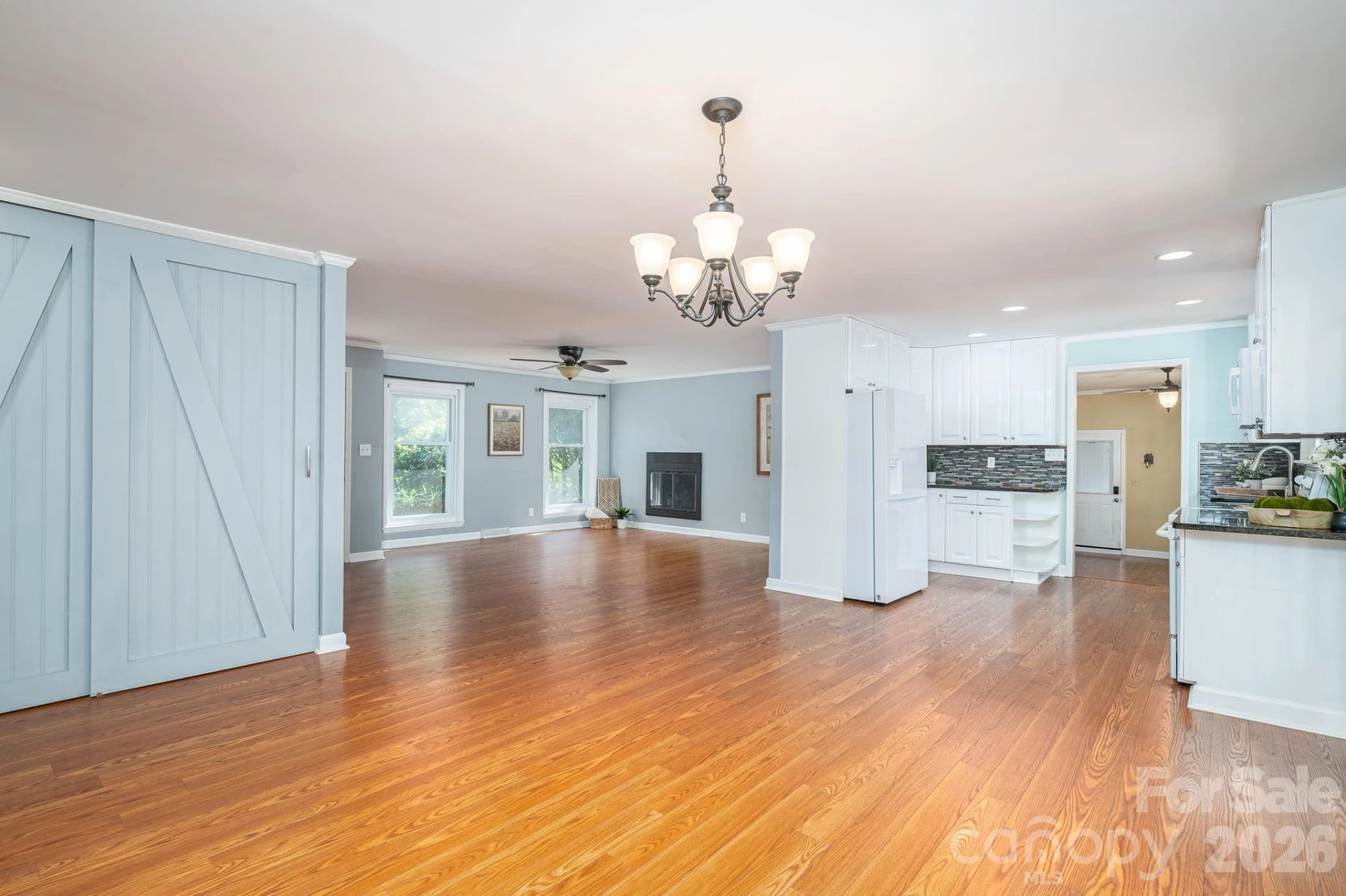 305 Heather Lane - Photo 11