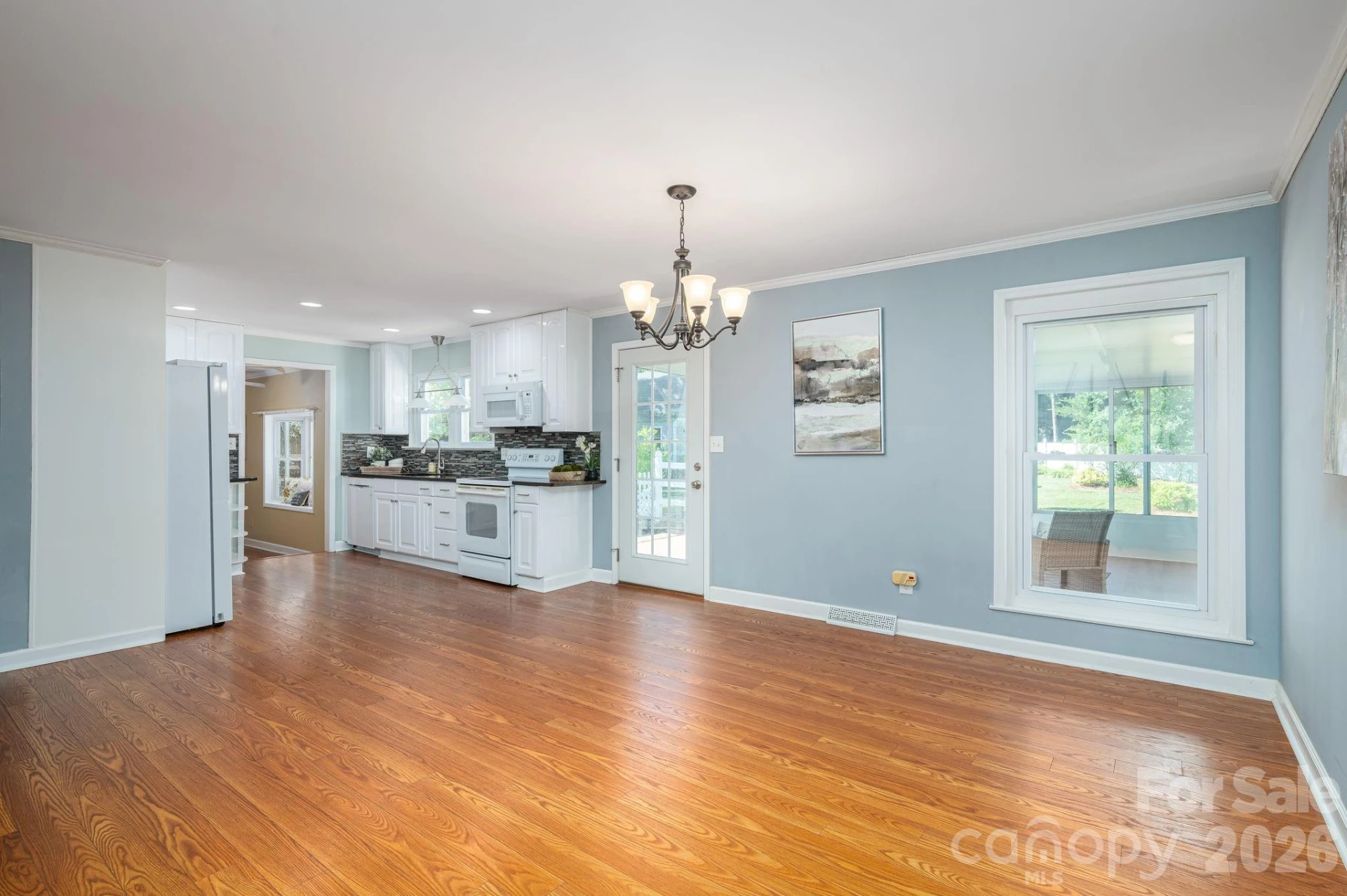 305 Heather Lane - Photo 12