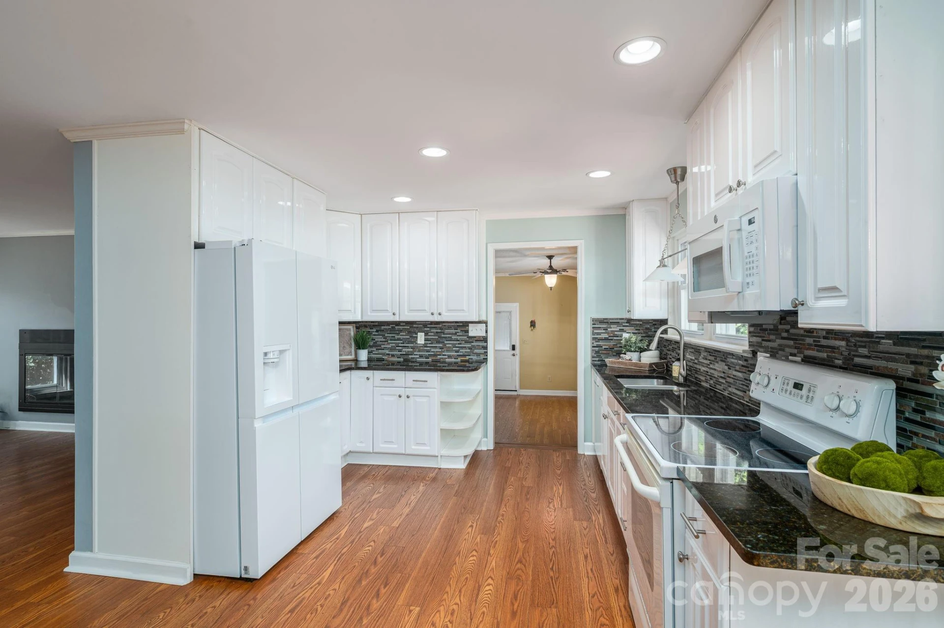 305 Heather Lane - Photo 14