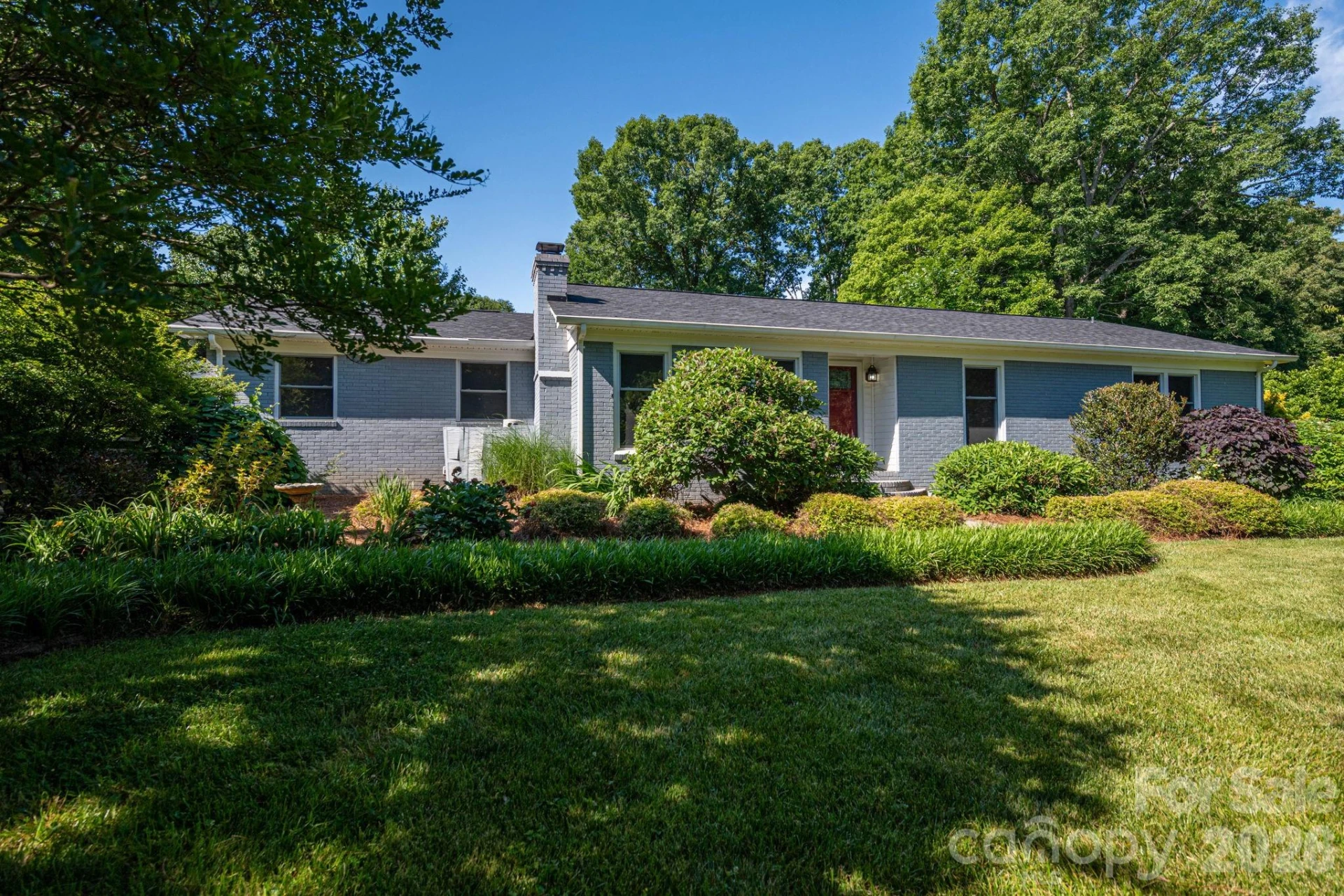 305 Heather Lane - Photo 3