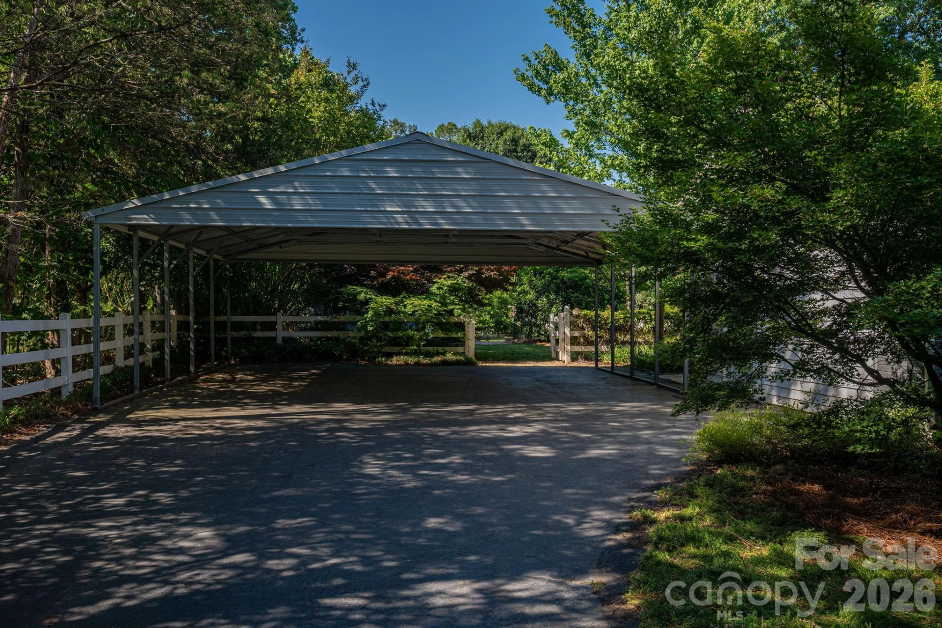 305 Heather Lane - Photo 5