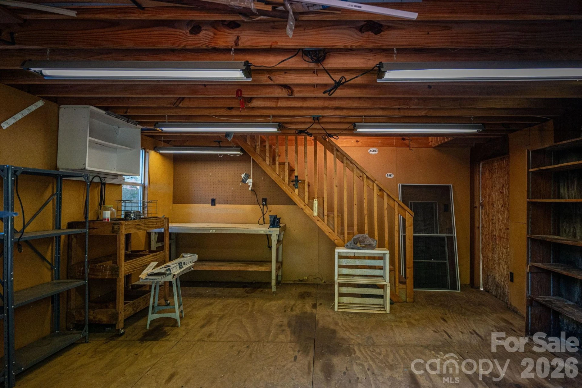 305 Heather Lane - Photo 42