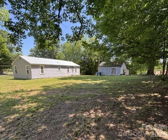 1356 Eastside Avenue - Photo 2
