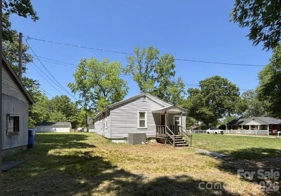 1356 Eastside Avenue - Photo 3