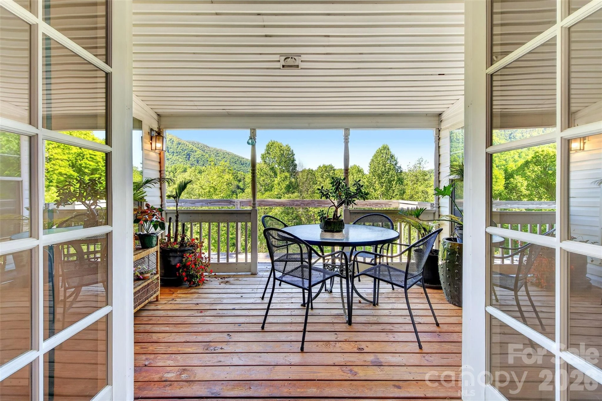 298 Wolf Crossing - Photo 15