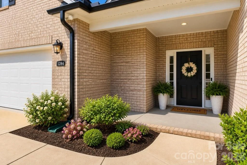 1005 Piper Meadows Drive - Photo 2