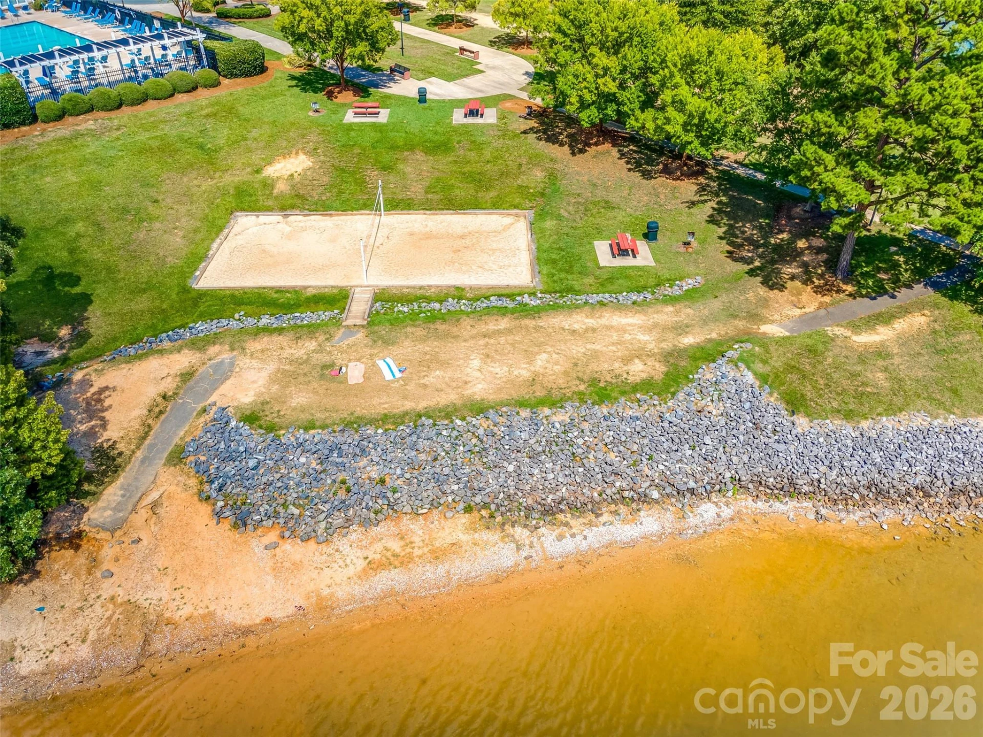 1039 Hunters Run Drive - Photo 37