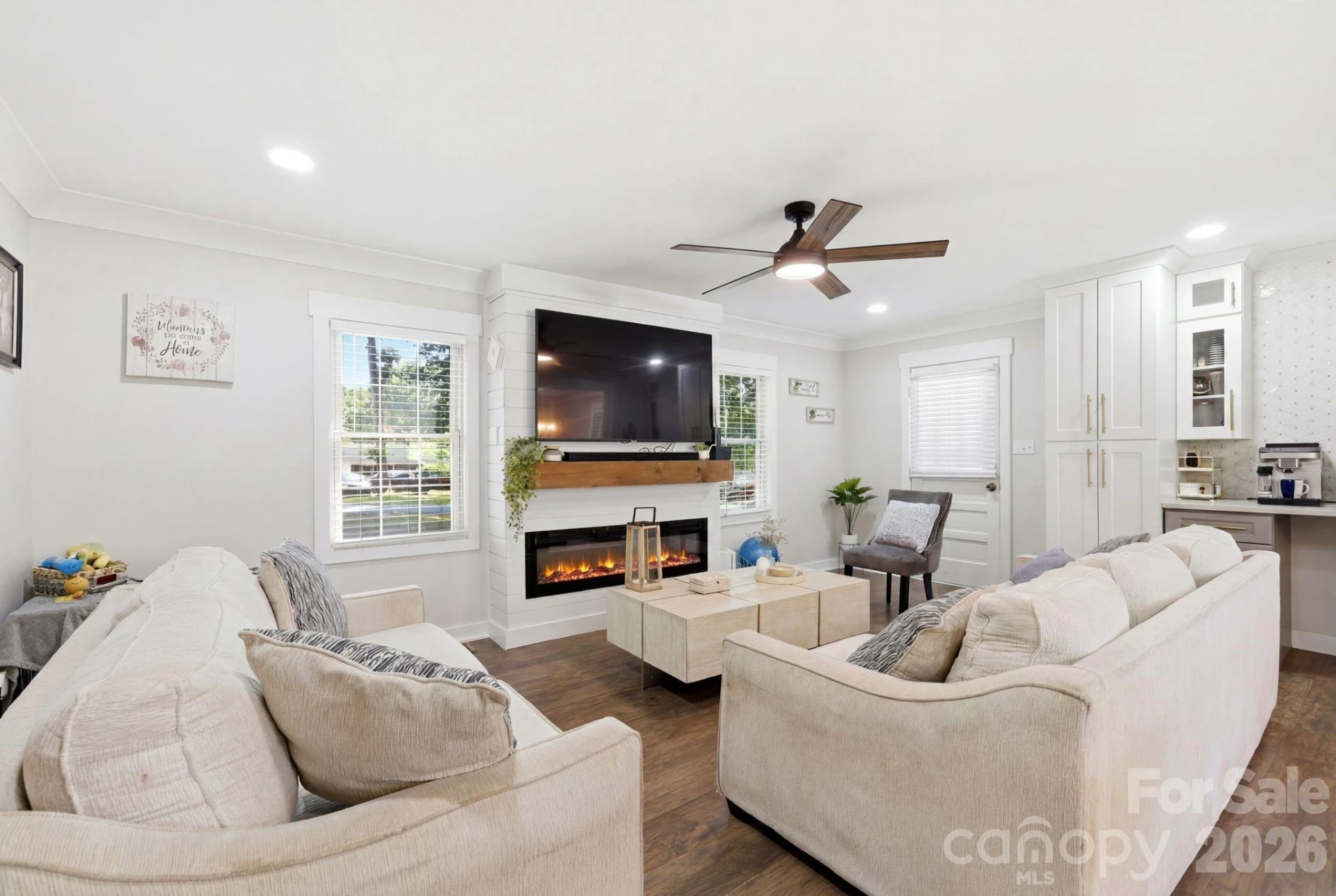 701 Iowa Avenue - Photo 4
