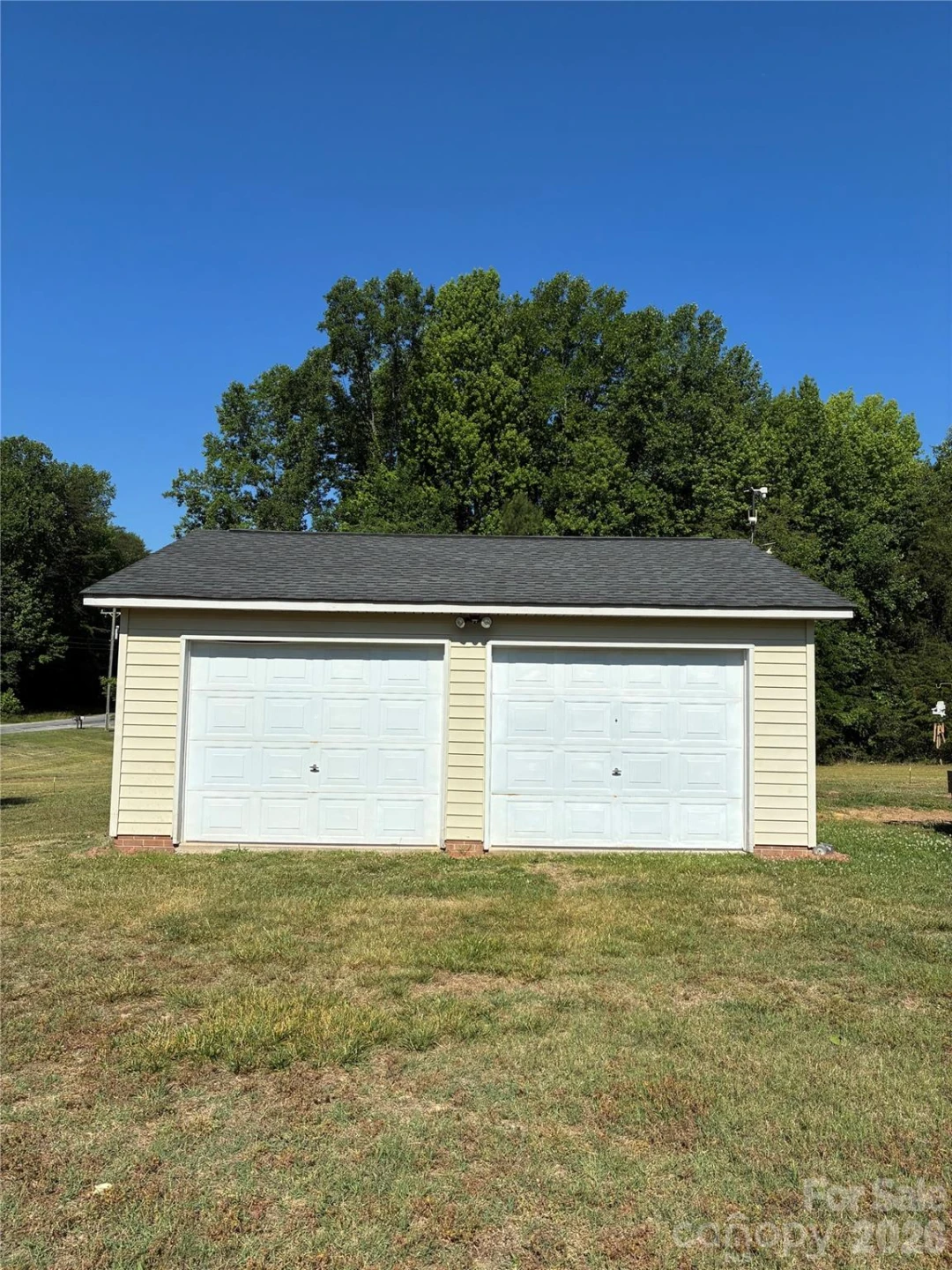 1070 Legion Club Road - Photo 2