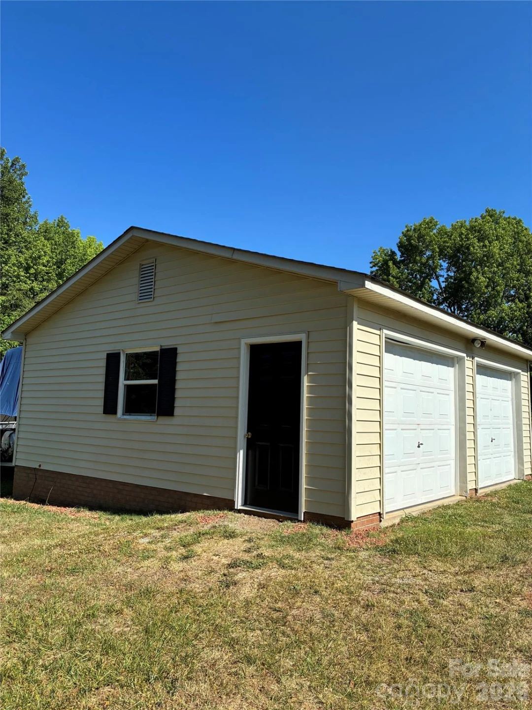 1070 Legion Club Road - Photo 3