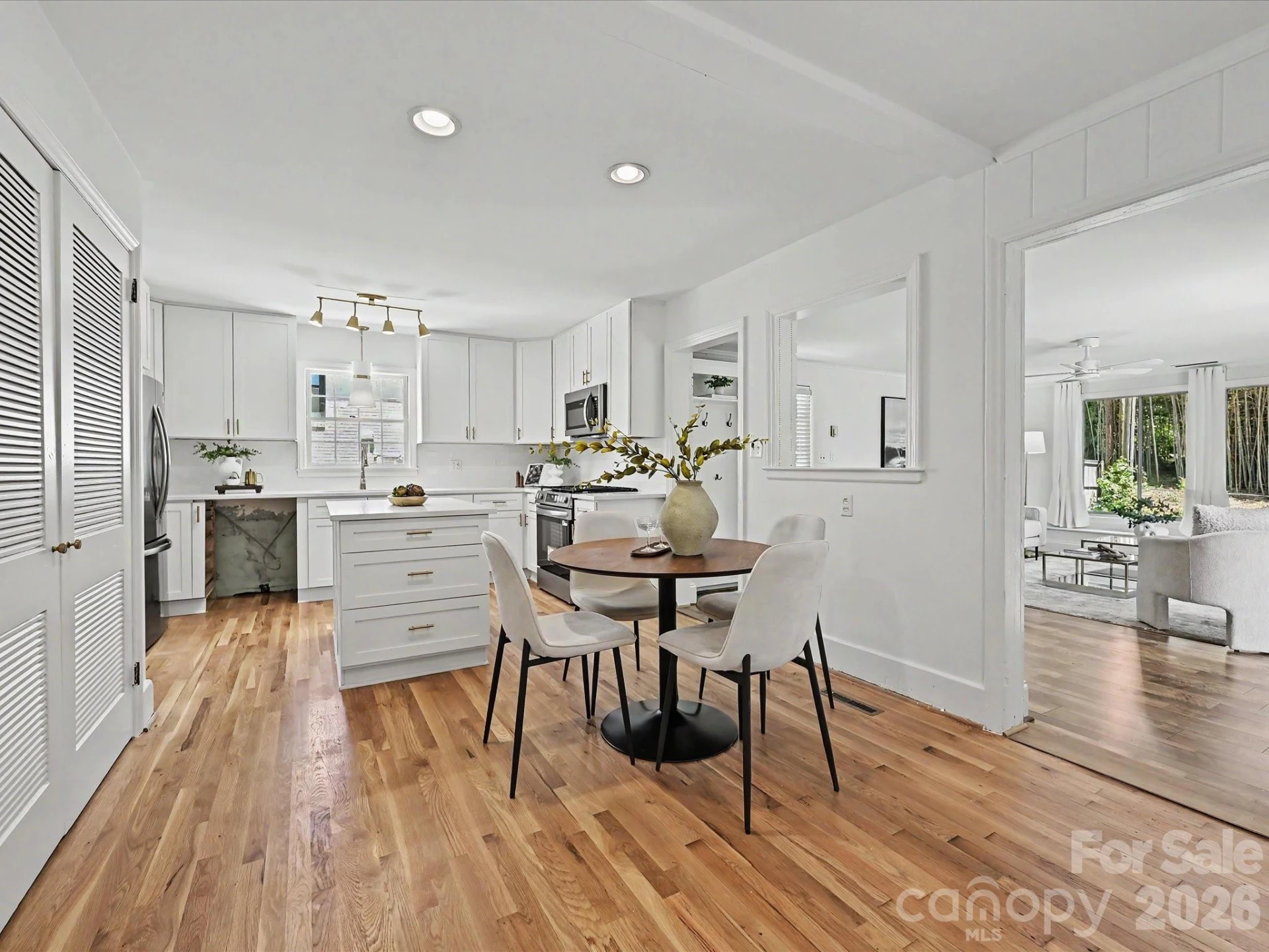 5501 Farmbrook Drive - Photo 13