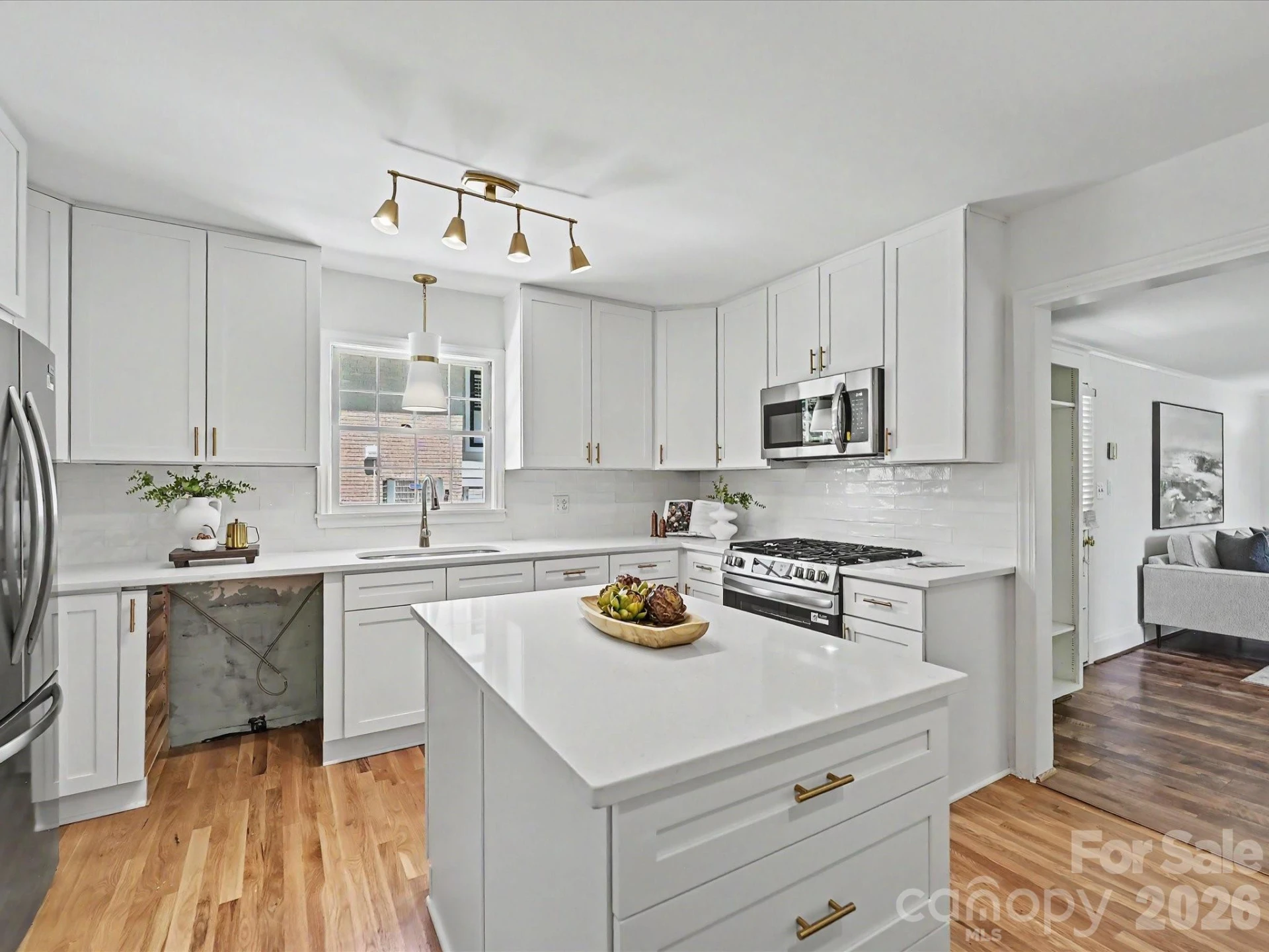5501 Farmbrook Drive - Photo 14