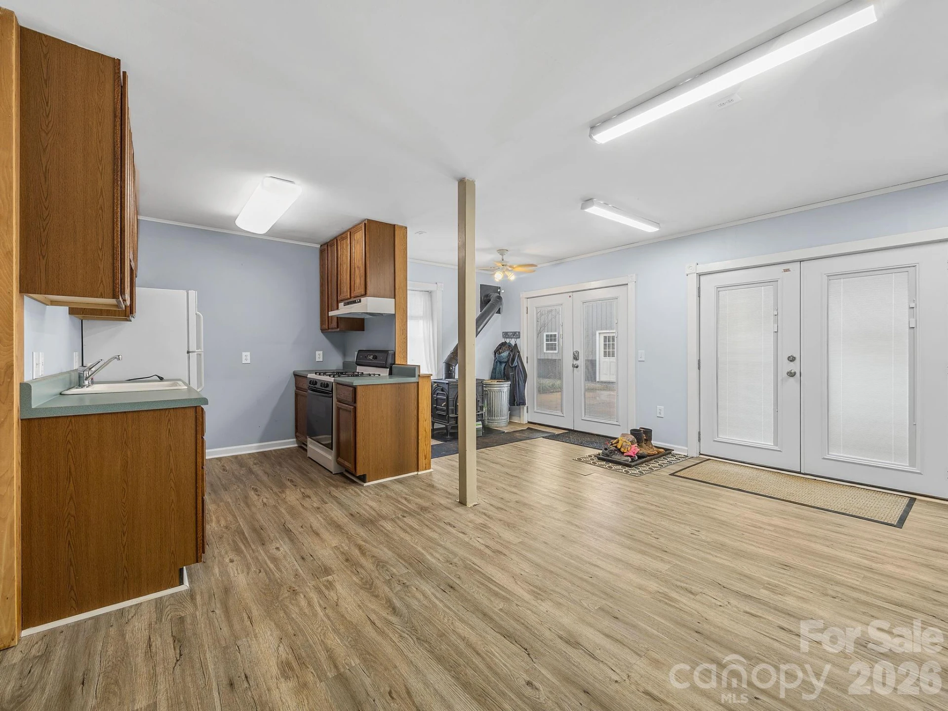 1570 Roddy Road - Photo 22