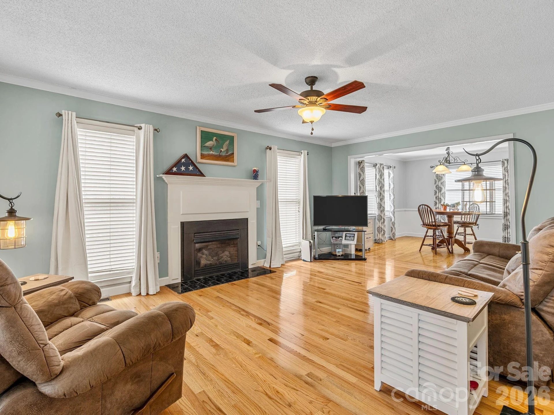 1570 Roddy Road - Photo 5