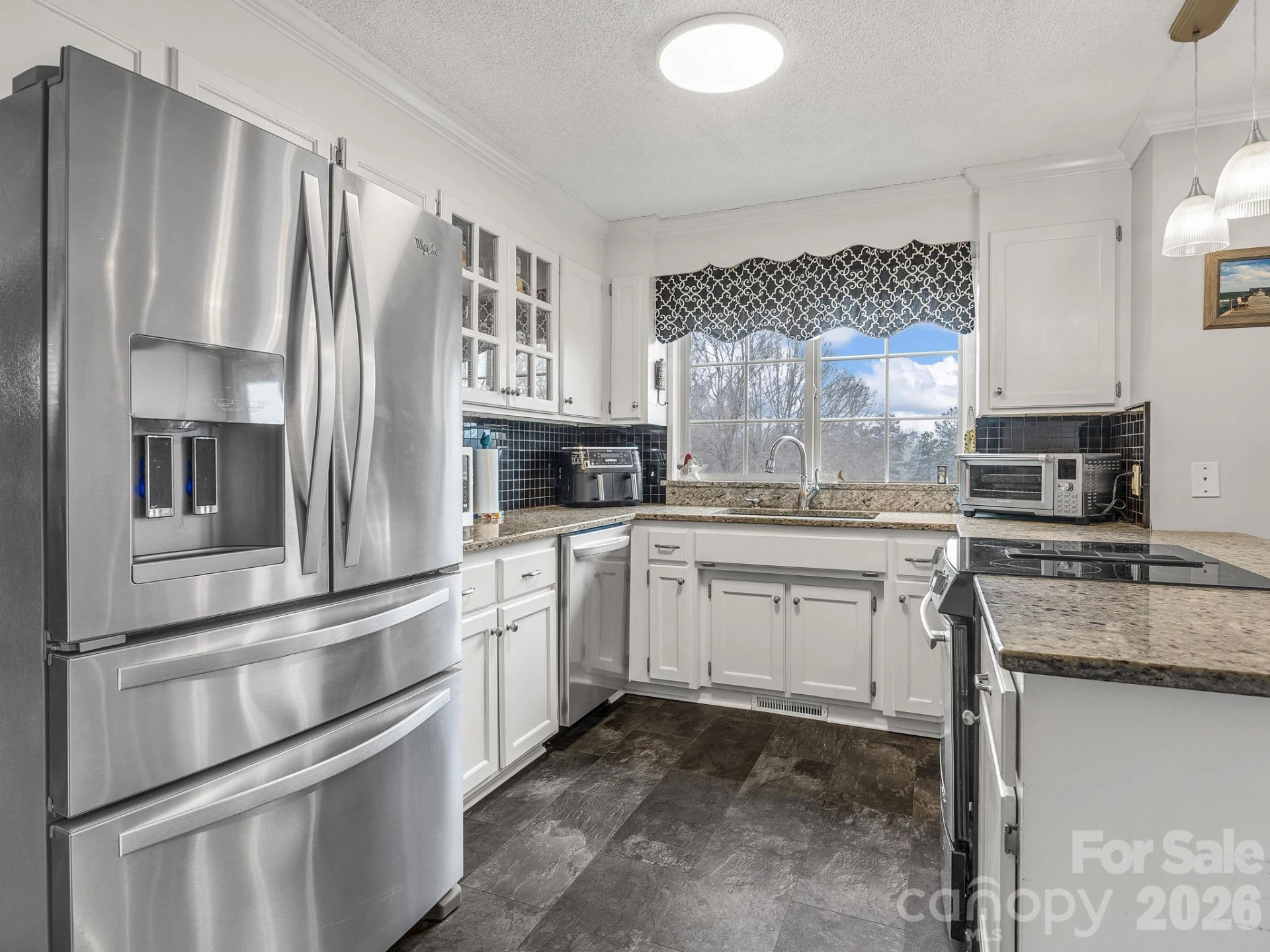1570 Roddy Road - Photo 9