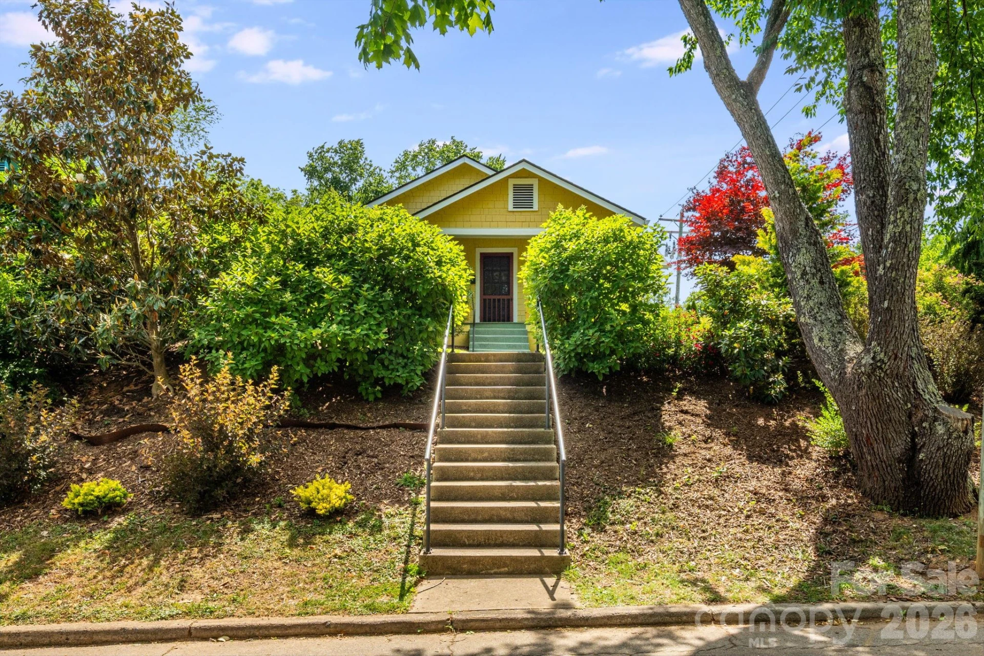 72 Woodlawn Avenue - Photo 2