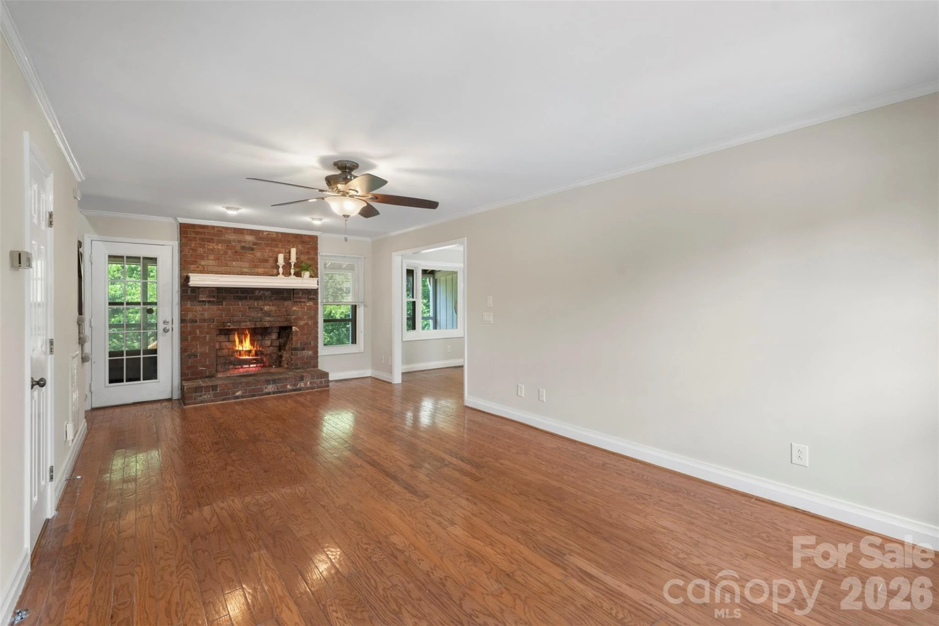 1152 Crestmont Drive - Photo 5