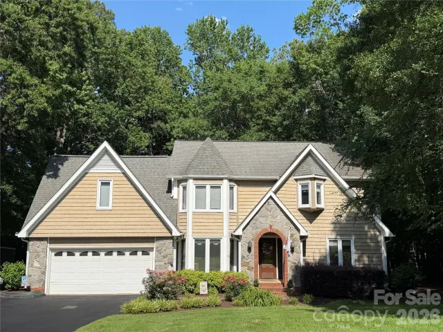 1938 Candlewick Drive