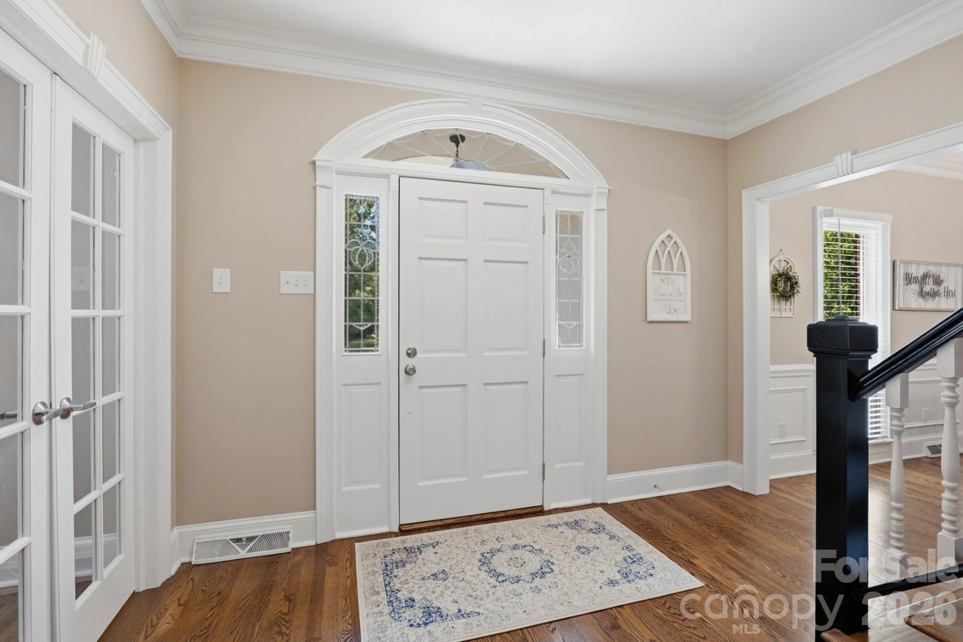 918 Hanover Drive - Photo 3