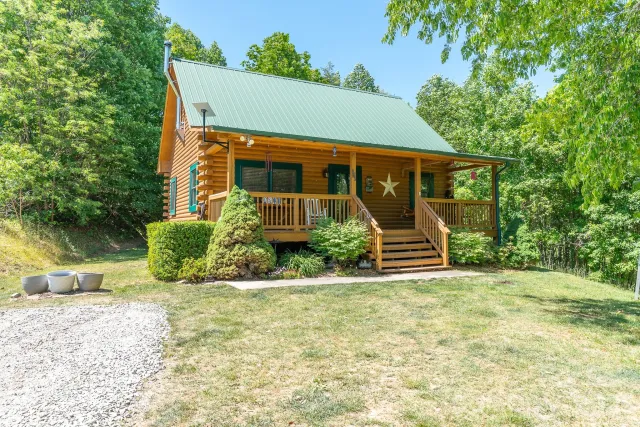 451 Rustic Ridge Drive, Canton, NC, 28716