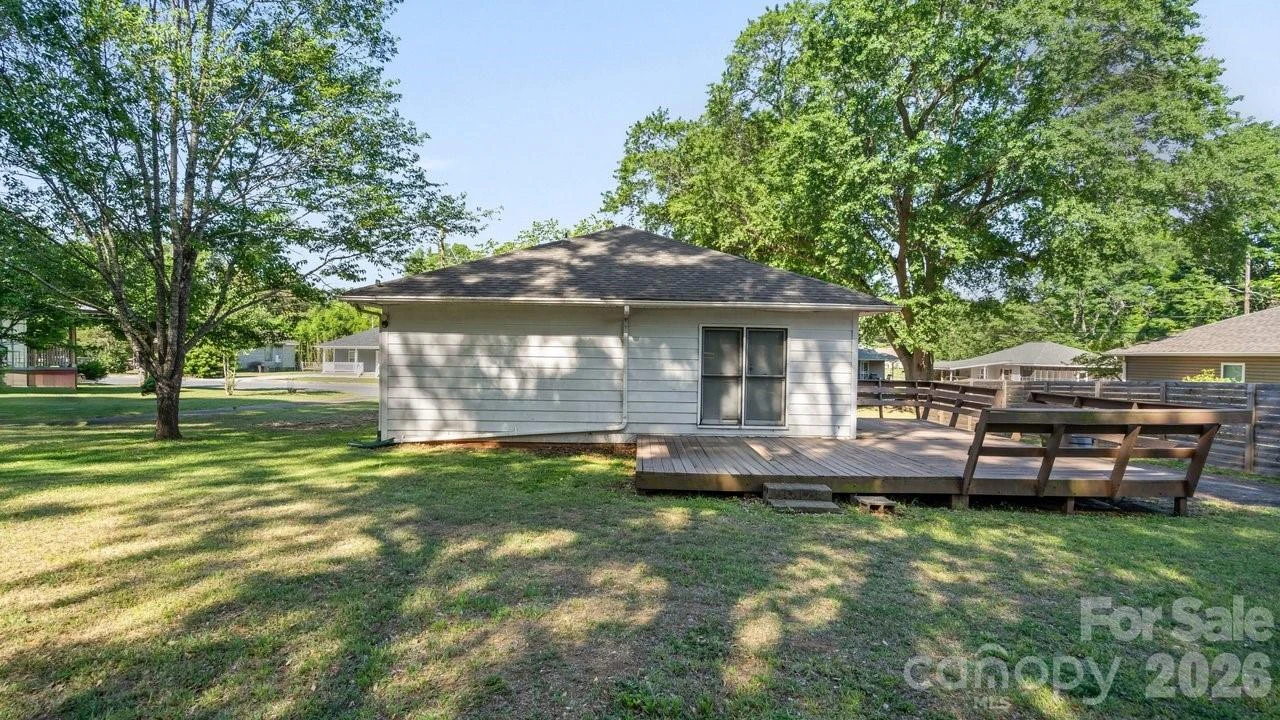 110 Globe Street - Photo 25