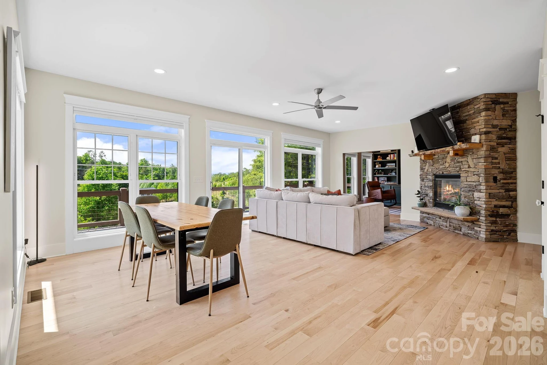 66 Nader Avenue - Photo 4