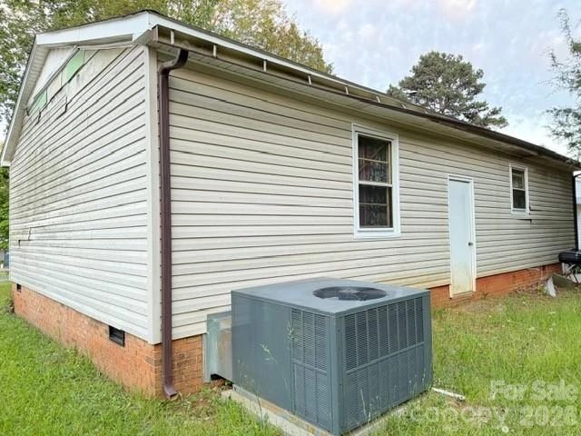 667 Kilborne Drive - Photo 3