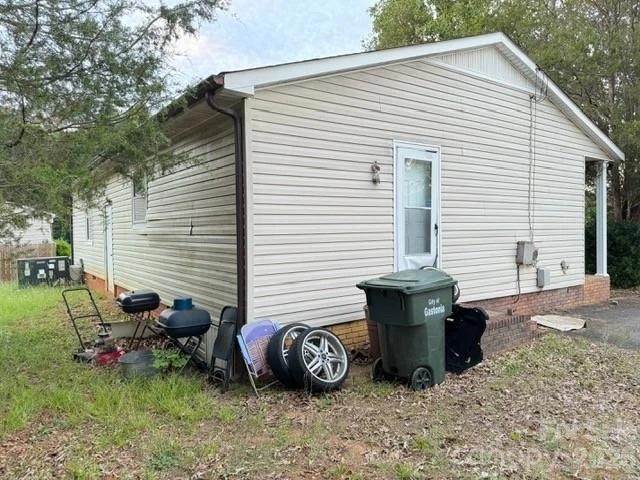 667 Kilborne Drive - Photo 5