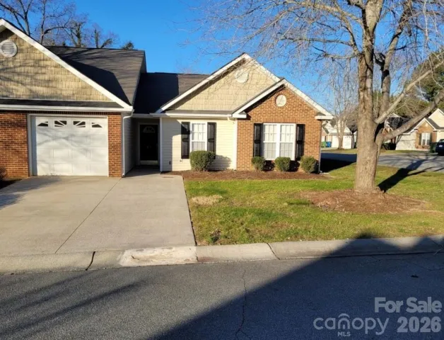 115 Edinburgh Court, Mount Holly, NC, 28120
