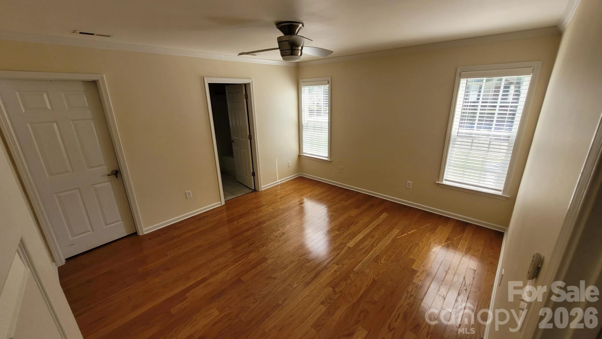 115 Edinburgh Court - Photo 9