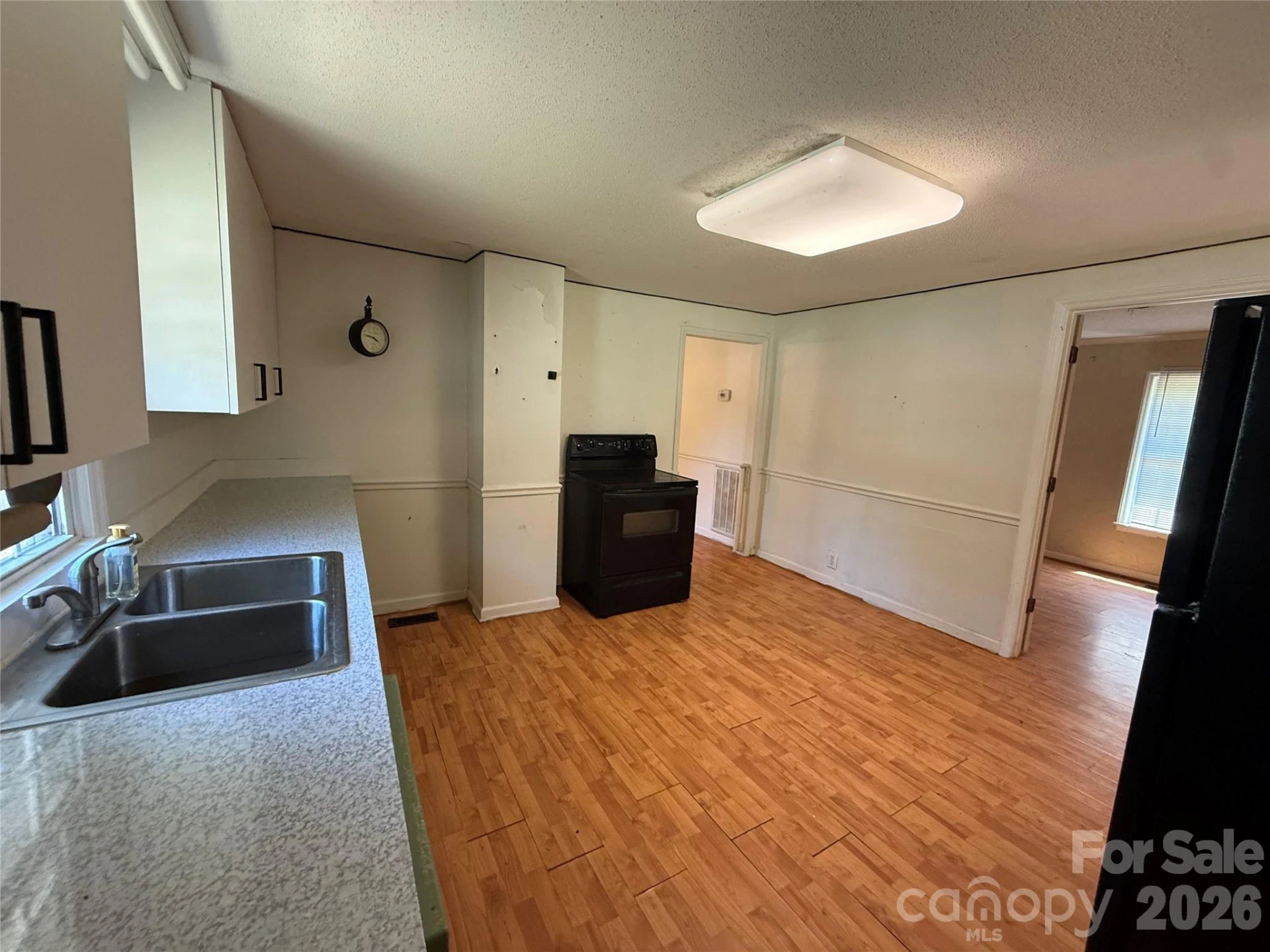 129 Sunset Drive - Photo 7