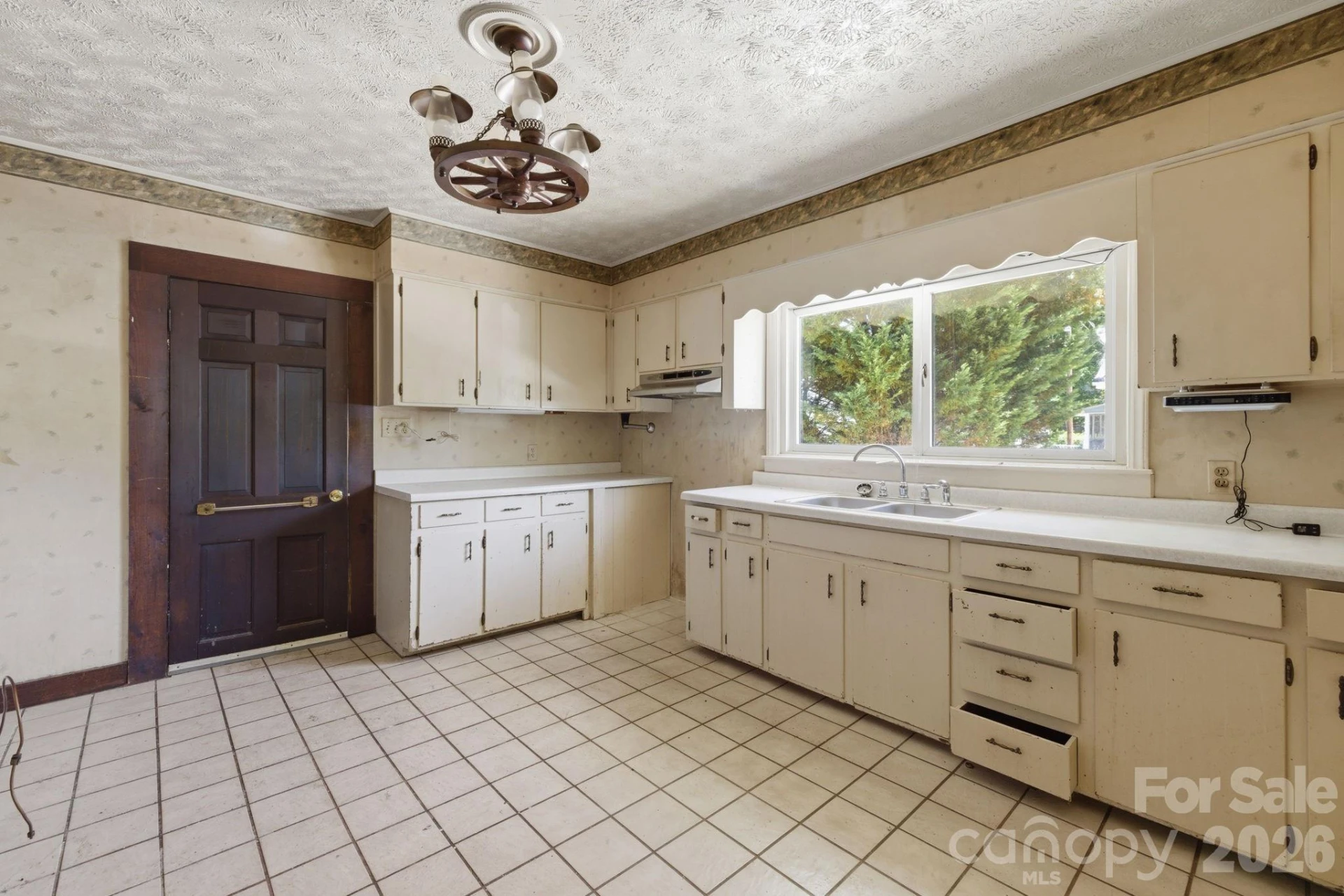 174 Hazelwood Avenue - Photo 14