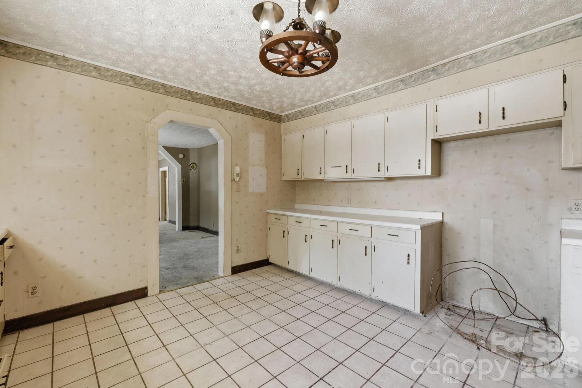 174 Hazelwood Avenue - Photo 16