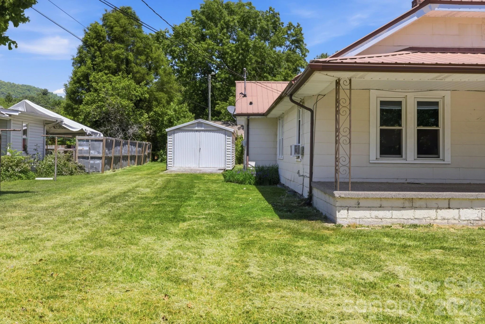 174 Hazelwood Avenue - Photo 35